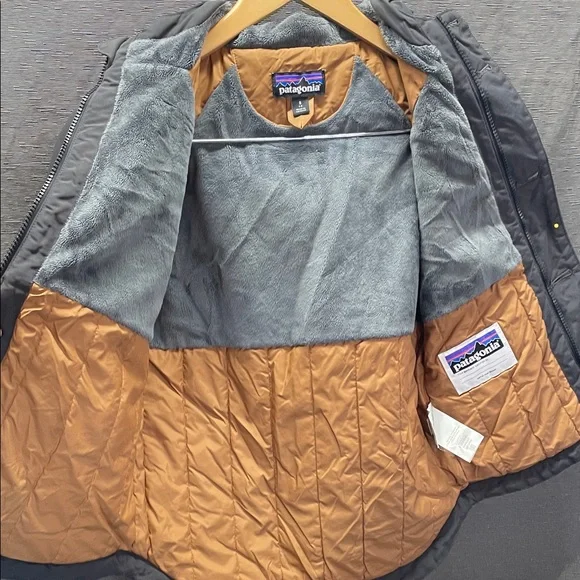Patagonia Kids Charcoal Hooded insulated Raincoat